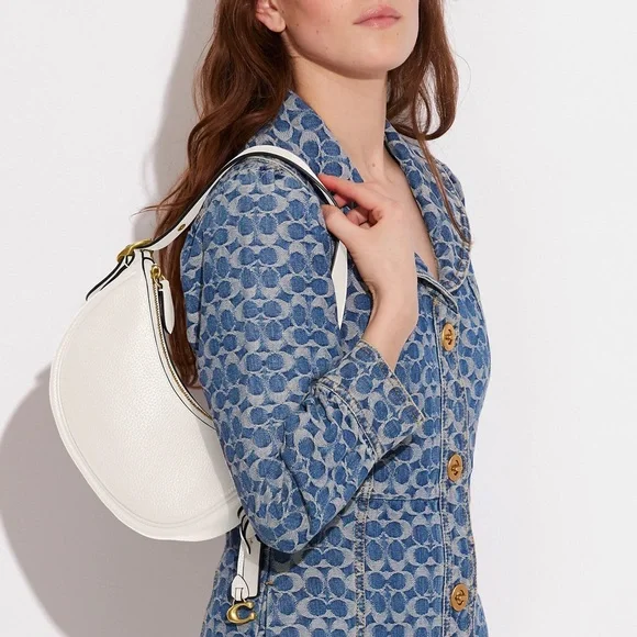 CC439 - Coach Luna Shoulder Bag - Picture 13 of 13